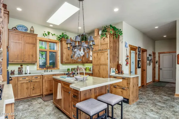 $3,490,000 | 412 East Beachhouse Lane, Harrison, ID 83833