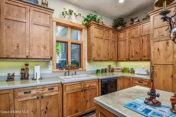 $3,490,000 | 412 East Beachhouse Lane, Harrison, ID 83833