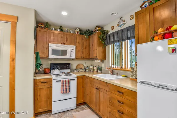 $3,490,000 | 412 East Beachhouse Lane, Harrison, ID 83833