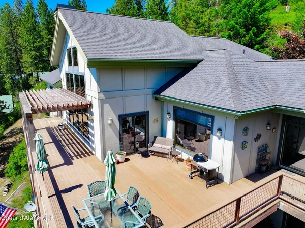 $3,490,000 | 412 East Beachhouse Lane, Harrison, ID 83833