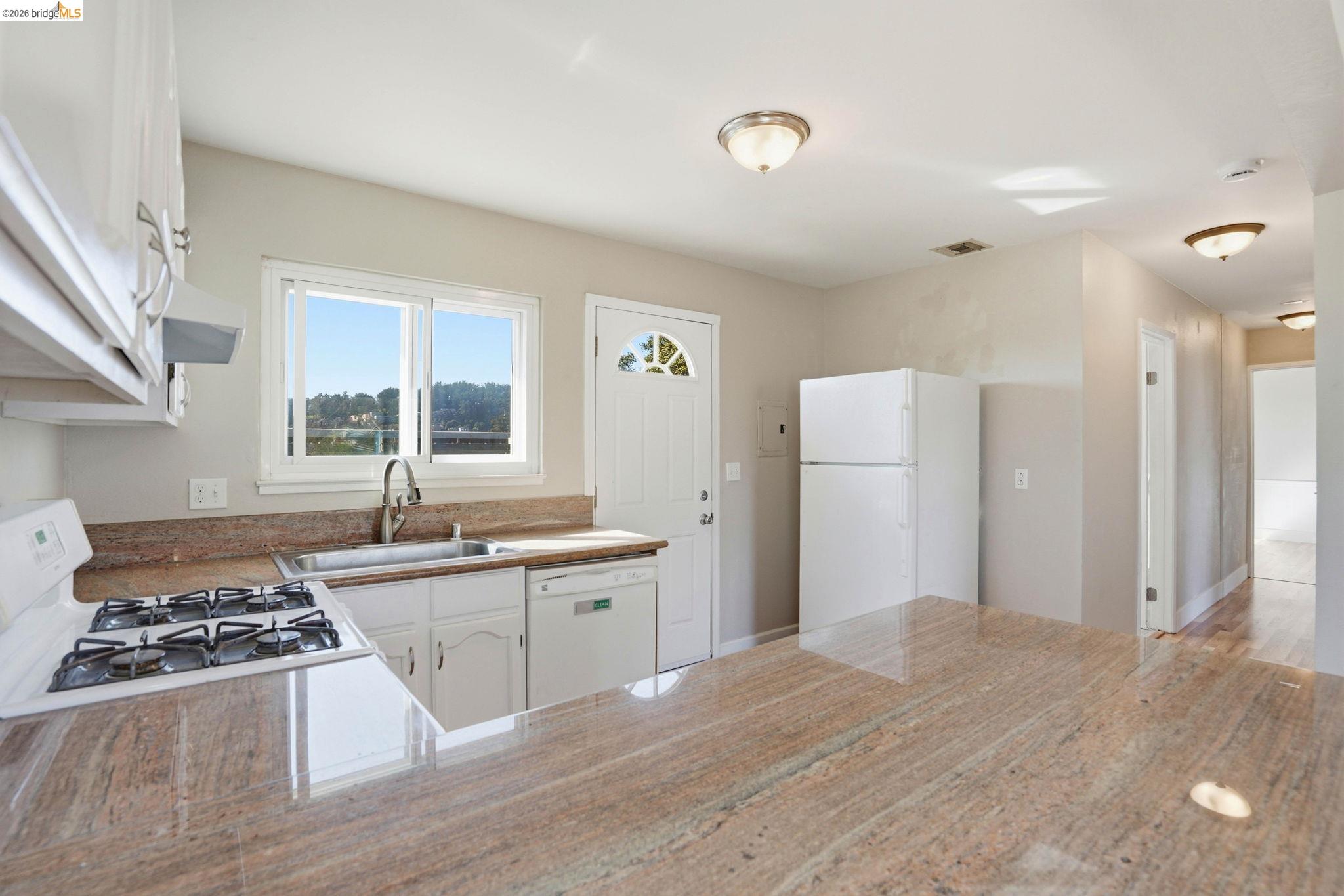 840 Key Rte Boulevard Albany, CA 94706 - Photo 25 of 42