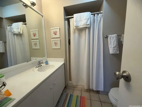$4,250 | 501 Hahaione Street, Unit 4L, Honolulu, HI 96825