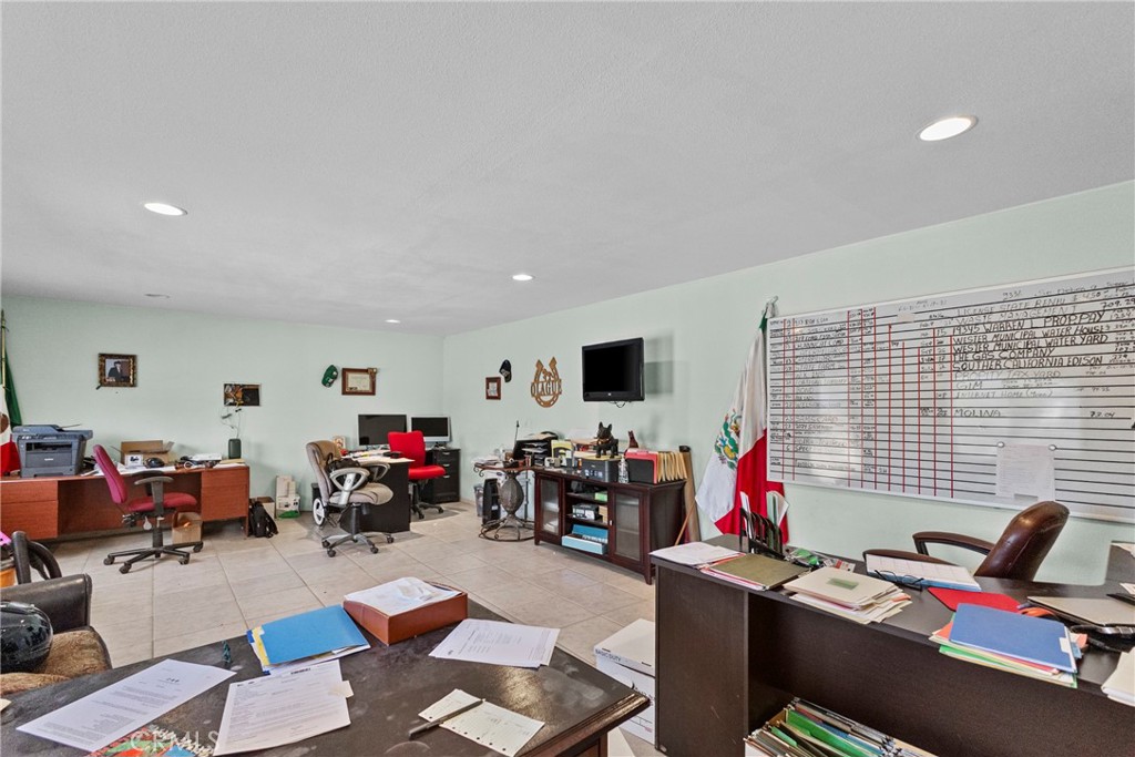 19345 Warren Road Riverside, CA 92508 - Photo 50 of 72 Office