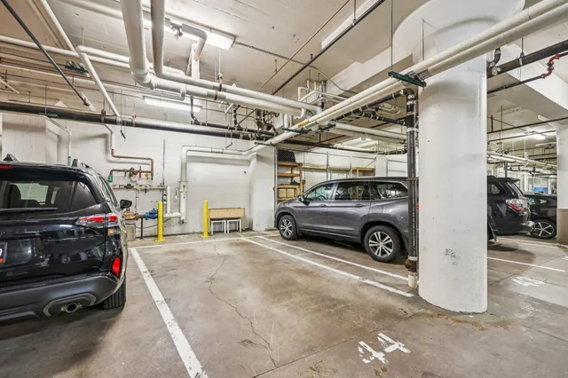 $389,900 | 730 Northeast Stinson Boulevard, Unit 516, Minneapolis, MN 55413