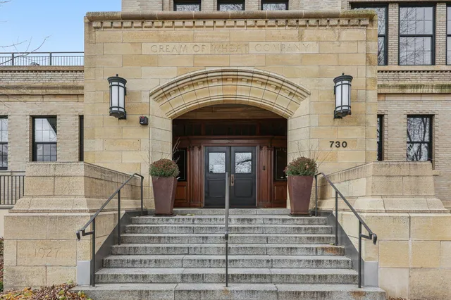 $389,900 | 730 Northeast Stinson Boulevard, Unit 516, Minneapolis, MN 55413