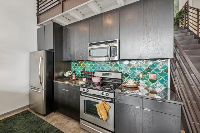 $389,900 | 730 Northeast Stinson Boulevard, Unit 516, Minneapolis, MN 55413