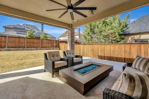 $775,000 | 1009 Holston Hills Trail, Roanoke, TX 76262