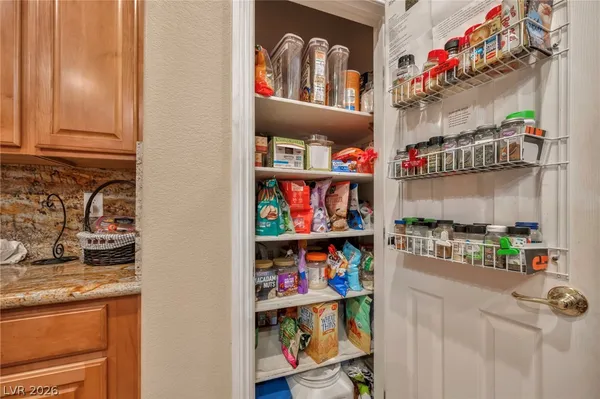 $880,000 | 10372 Hawks Wing Street, Las Vegas, NV 89178