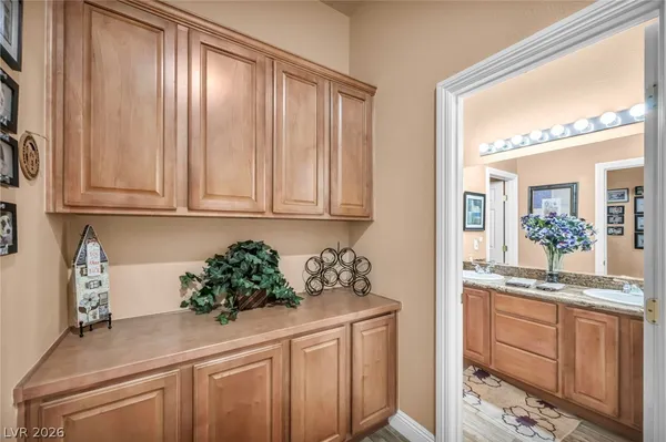 $880,000 | 10372 Hawks Wing Street, Las Vegas, NV 89178