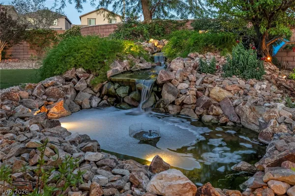 $880,000 | 10372 Hawks Wing Street, Las Vegas, NV 89178