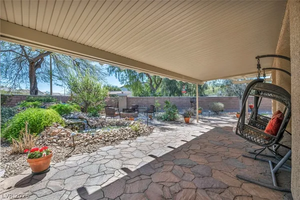 $880,000 | 10372 Hawks Wing Street, Las Vegas, NV 89178