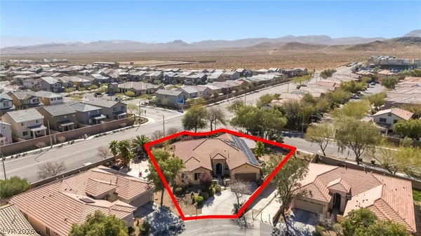 $880,000 | 10372 Hawks Wing Street, Las Vegas, NV 89178