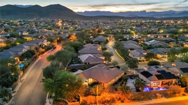 $880,000 | 10372 Hawks Wing Street, Las Vegas, NV 89178