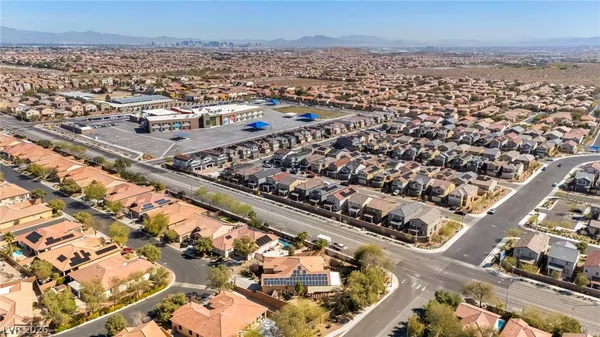 $880,000 | 10372 Hawks Wing Street, Las Vegas, NV 89178