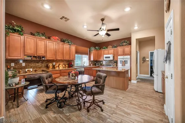 $880,000 | 10372 Hawks Wing Street, Las Vegas, NV 89178