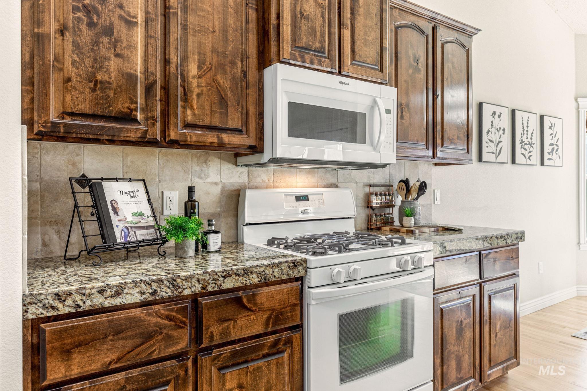 201 East Mikyl Ridge Loop Nampa, ID 83686 - Photo 16 of 43