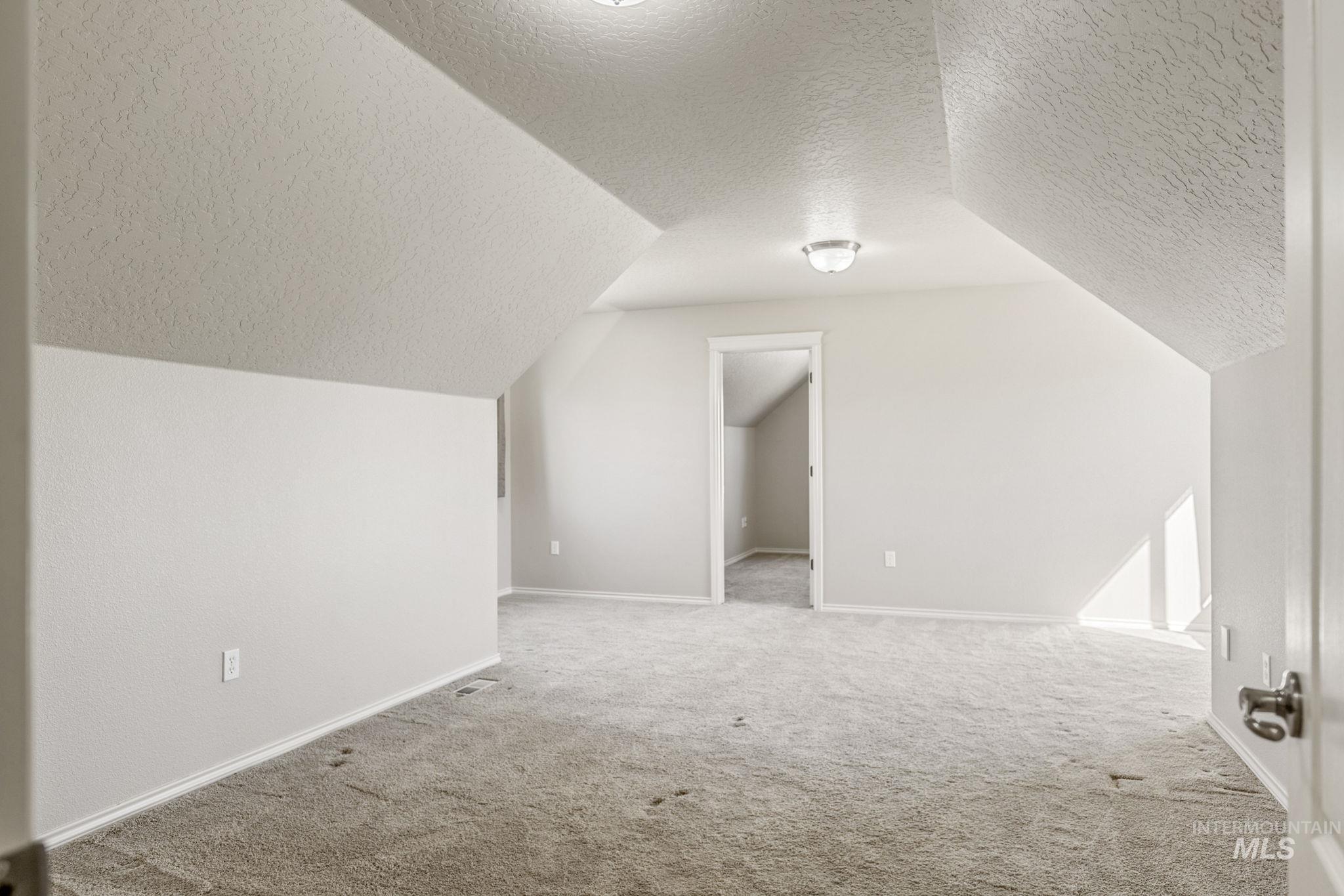 201 East Mikyl Ridge Loop Nampa, ID 83686 - Photo 32 of 43