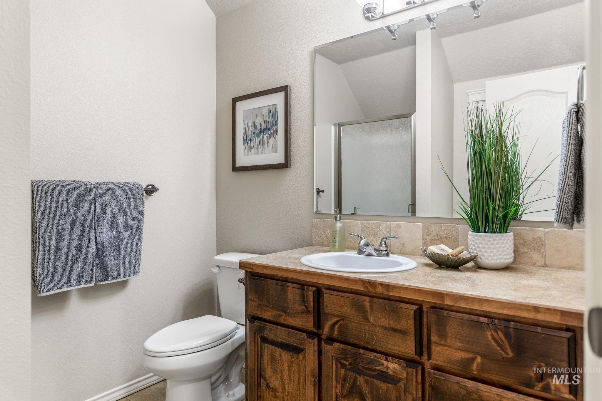 201 East Mikyl Ridge Loop Nampa, ID 83686 - Photo 37 of 43