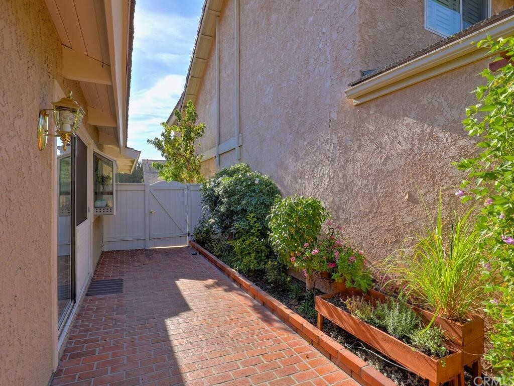 7 Sunridge Irvine, CA 92604 - Photo 35 of 66 a view of a backyard