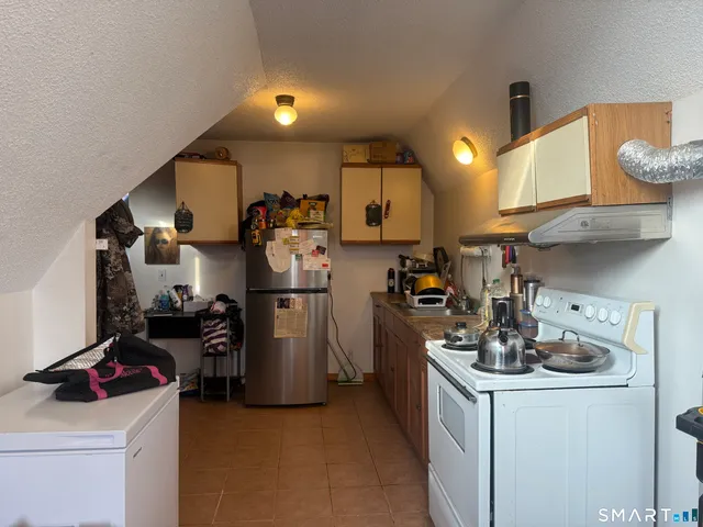 $259,900 | 294 Central Avenue, Norwich, CT 06360