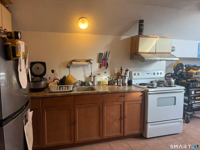 $259,900 | 294 Central Avenue, Norwich, CT 06360