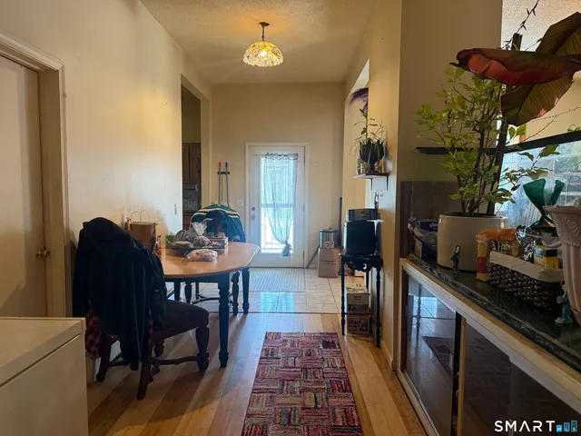 $259,900 | 294 Central Avenue, Norwich, CT 06360