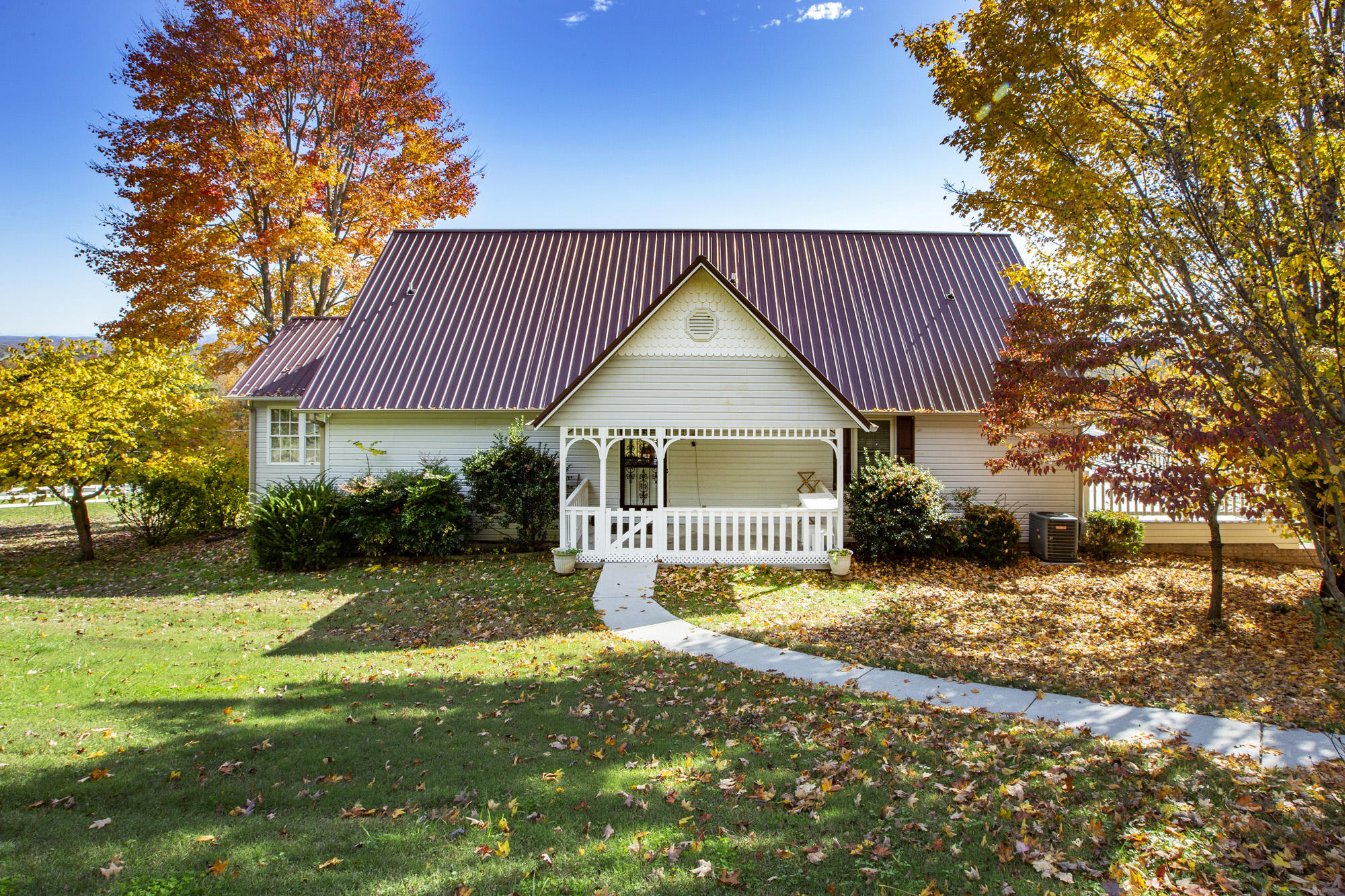 1347 McCarty Road Knoxville, TN 37914 - Photo 4 of 38 K55A1656