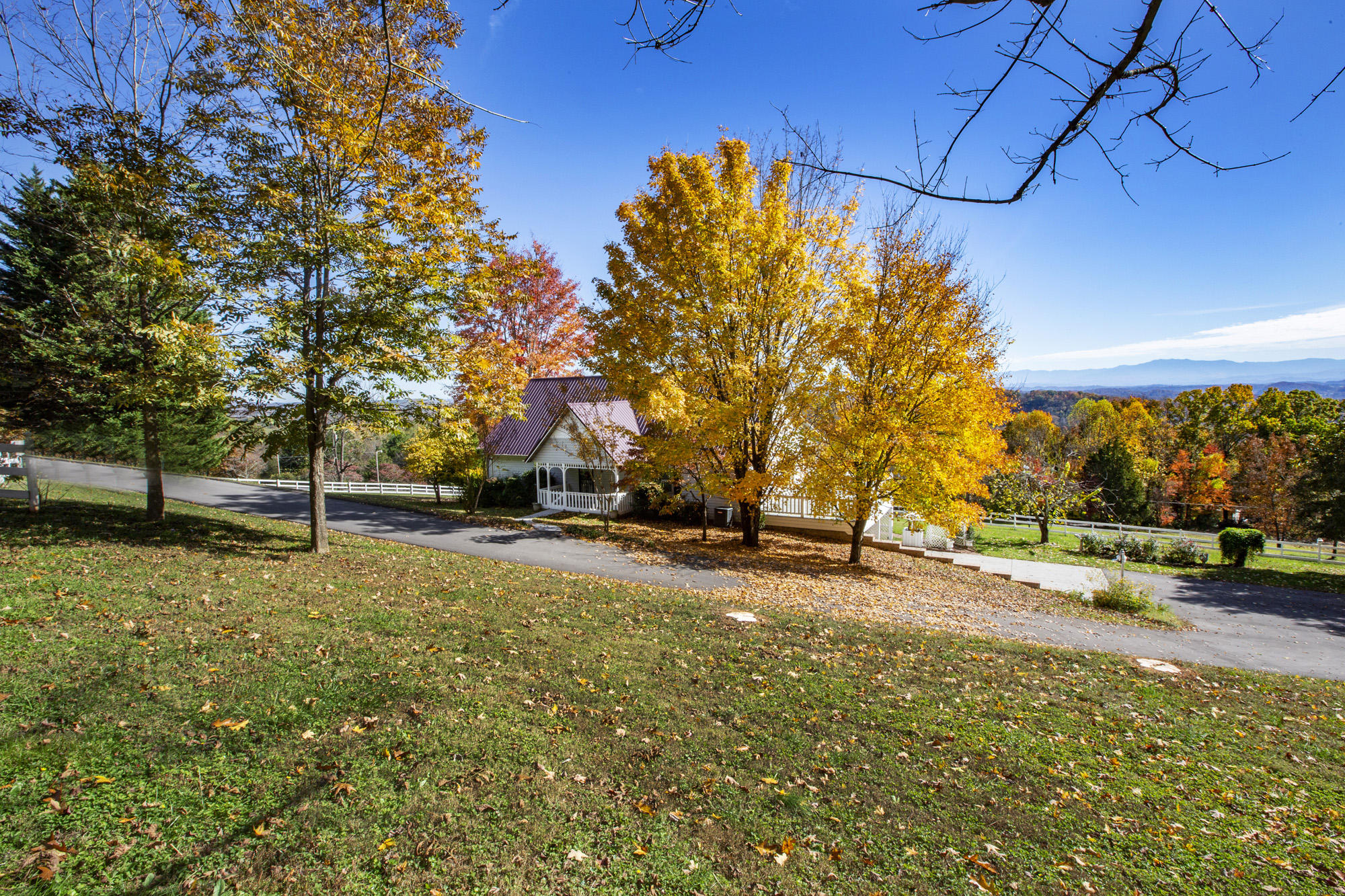 1347 McCarty Road Knoxville, TN 37914 - Photo 34 of 38 K55A1644