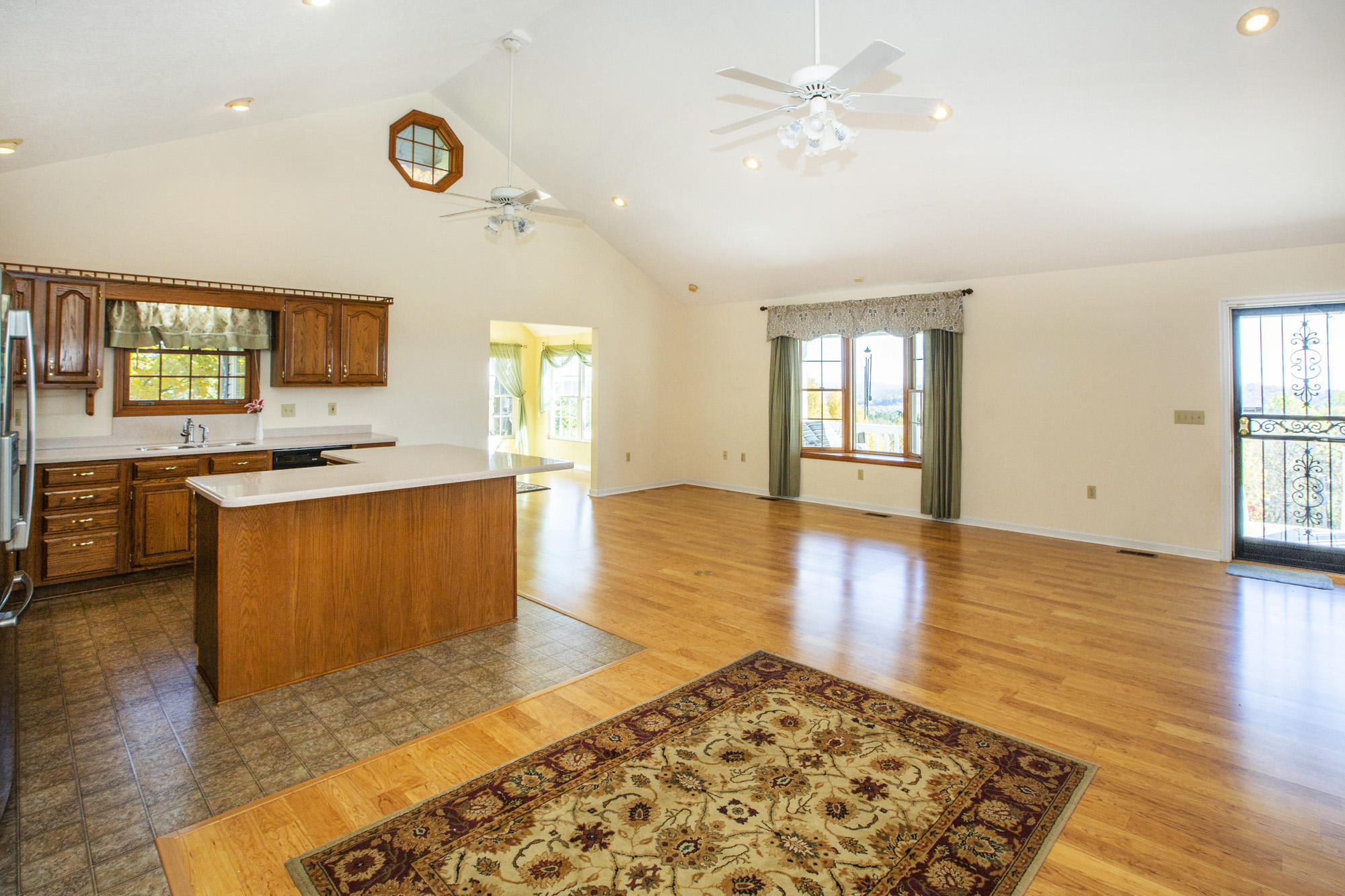 1347 McCarty Road Knoxville, TN 37914 - Photo 9 of 38 K55A1566