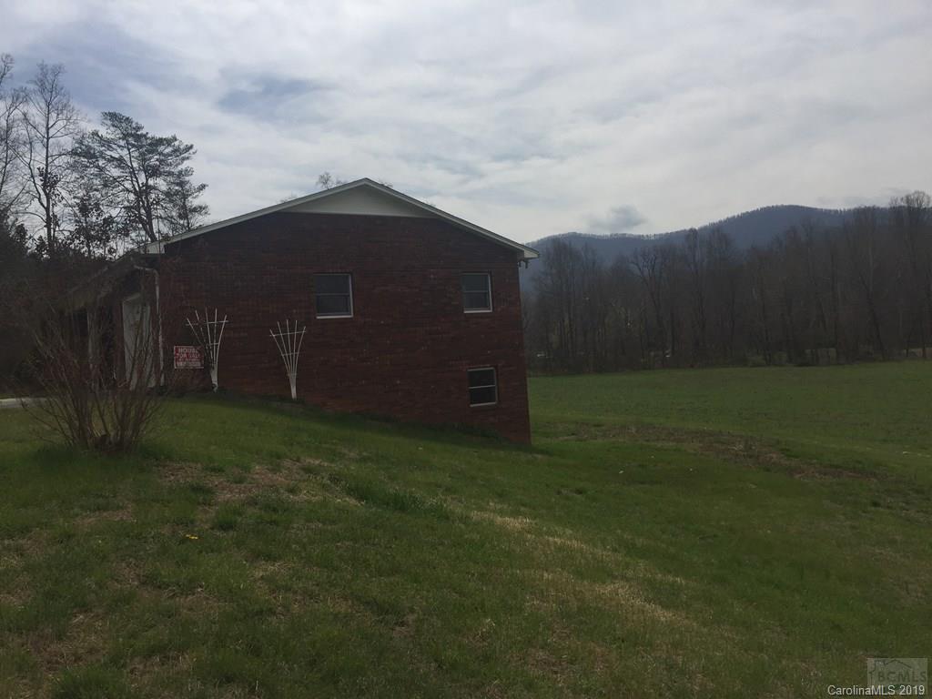 2911 Mill Race Road Morganton, NC 28655 - Photo 4 of 21