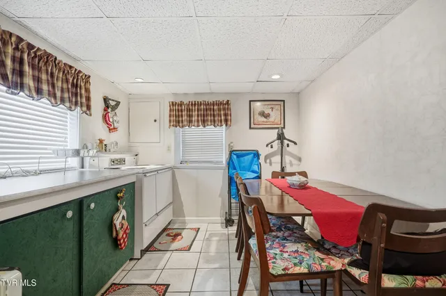 $195,995 | 195 Red Oak Ridge Road, Castlewood, VA 24224