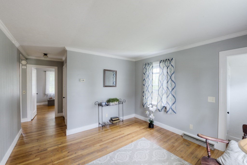 25 Ladybank Road Worcester, MA 01606 - Photo 4 of 23 Gallery Image 4