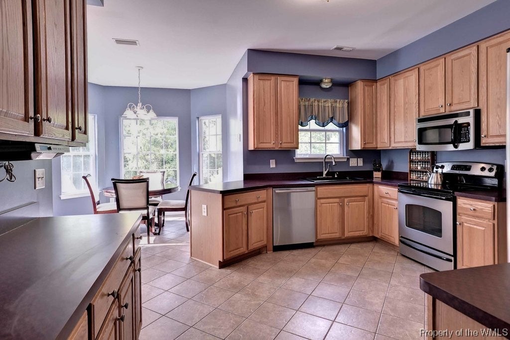 5209 Rockingham Drive Williamsburg, VA 23188 - Photo 5 of 32 Gallery Image 5
