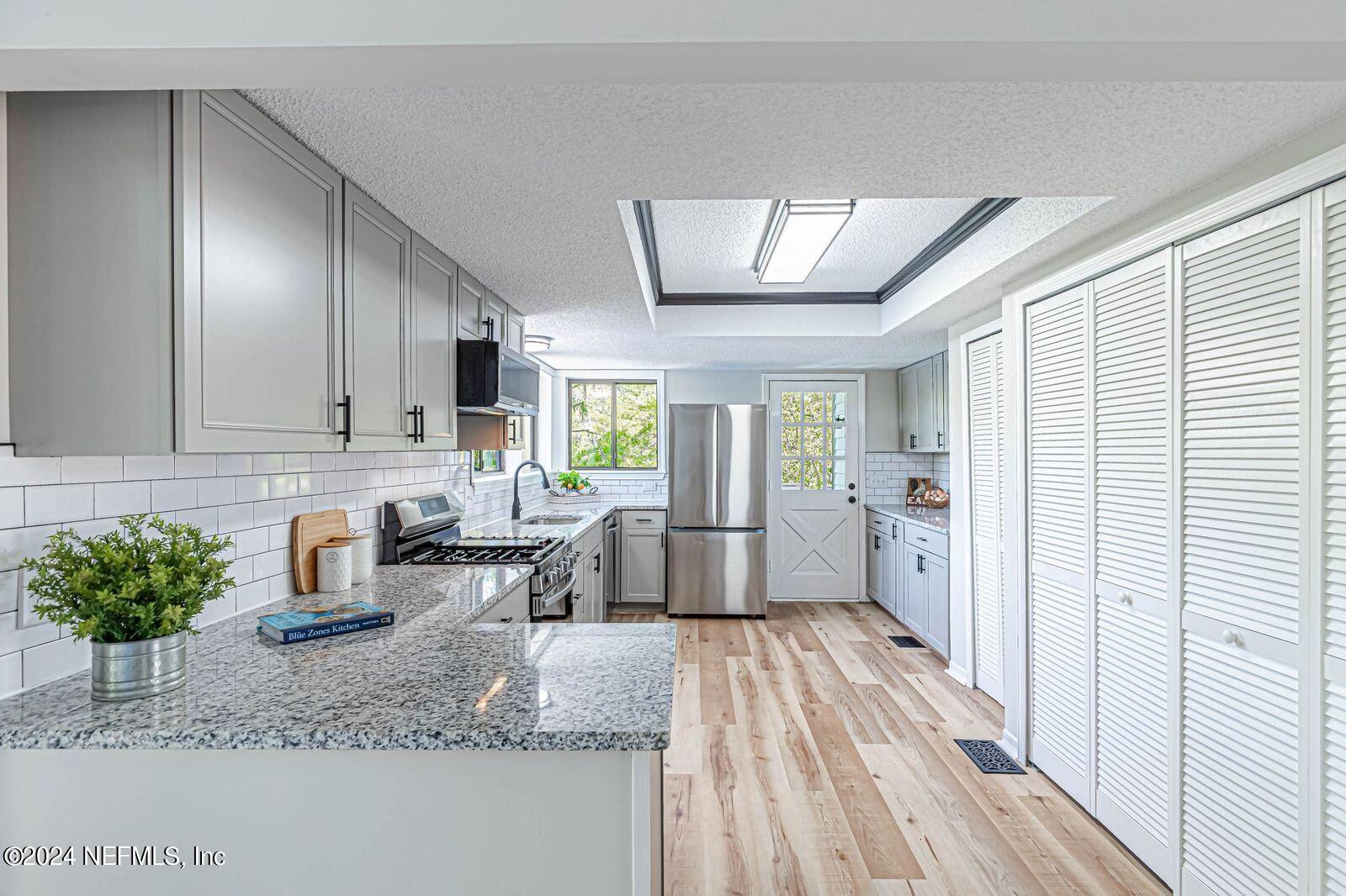 565 Roberts Road St. Johns, FL 32259 - Photo 23 of 79 Kitchen