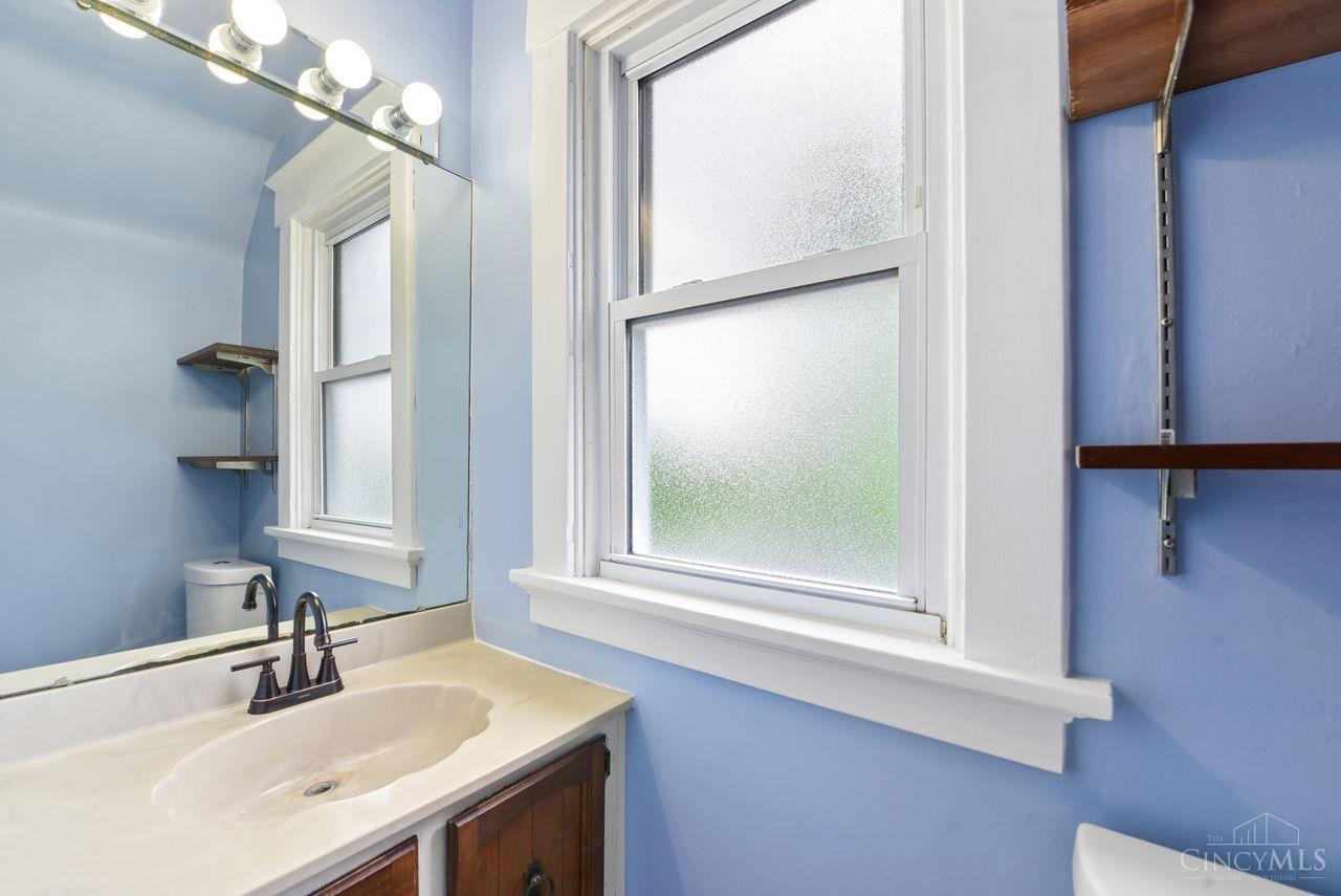 4375 North Bend Road Cincinnati, OH 45211 - Photo 23 of 28