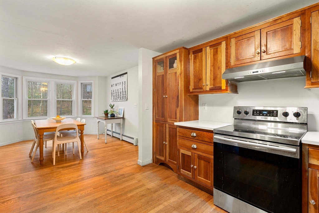 192 Warren Road Townsend, MA 01469 - Photo 5 of 26 Gallery Image 5