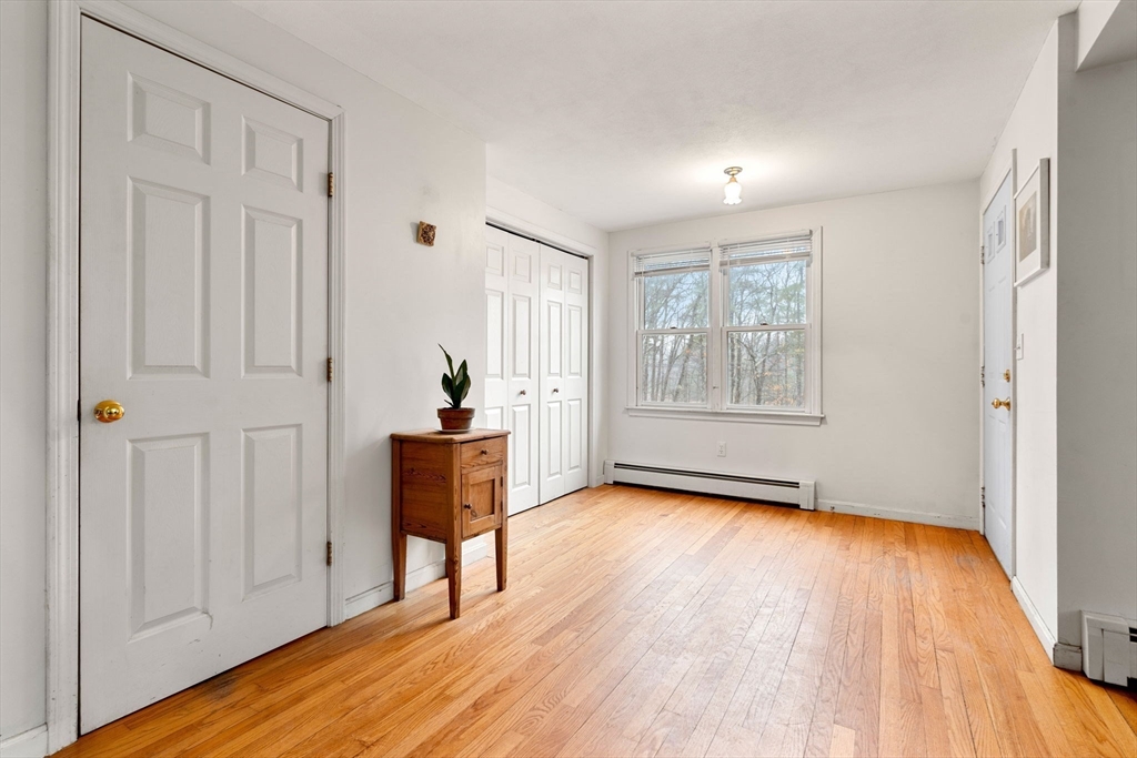 192 Warren Road Townsend, MA 01469 - Photo 9 of 26 Gallery Image 9