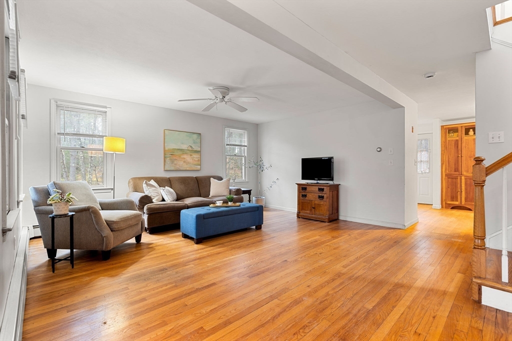 192 Warren Road Townsend, MA 01469 - Photo 10 of 26 Gallery Image 10