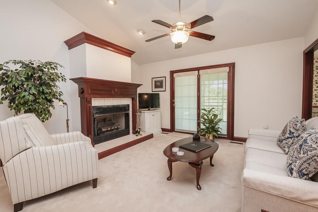 1310 Kingsgate Road Springfield, OH 45503 - Photo 3 of 65