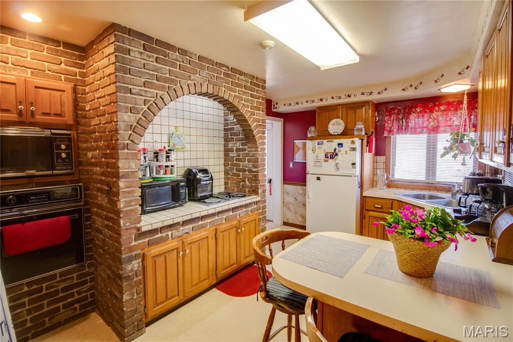 1908 North Rodgers Avenue Alton, IL 62002 - Photo 16 of 46