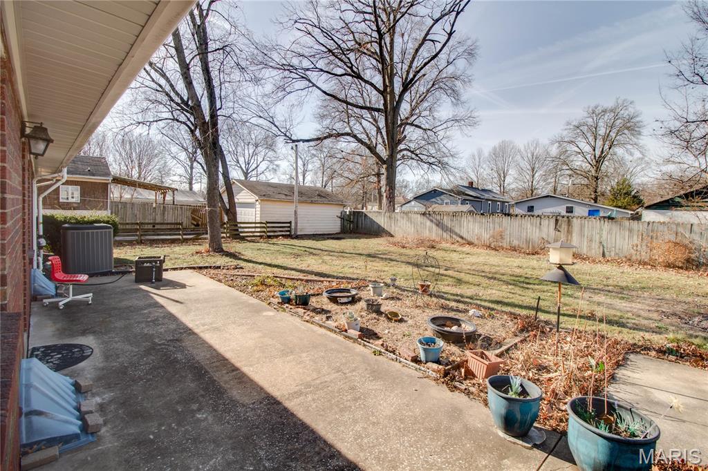 1908 North Rodgers Avenue Alton, IL 62002 - Photo 45 of 46