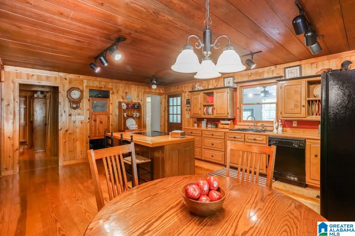 739 Seven Sweet Gums Road Sylacauga, AL 35151 - Photo 9 of 34
