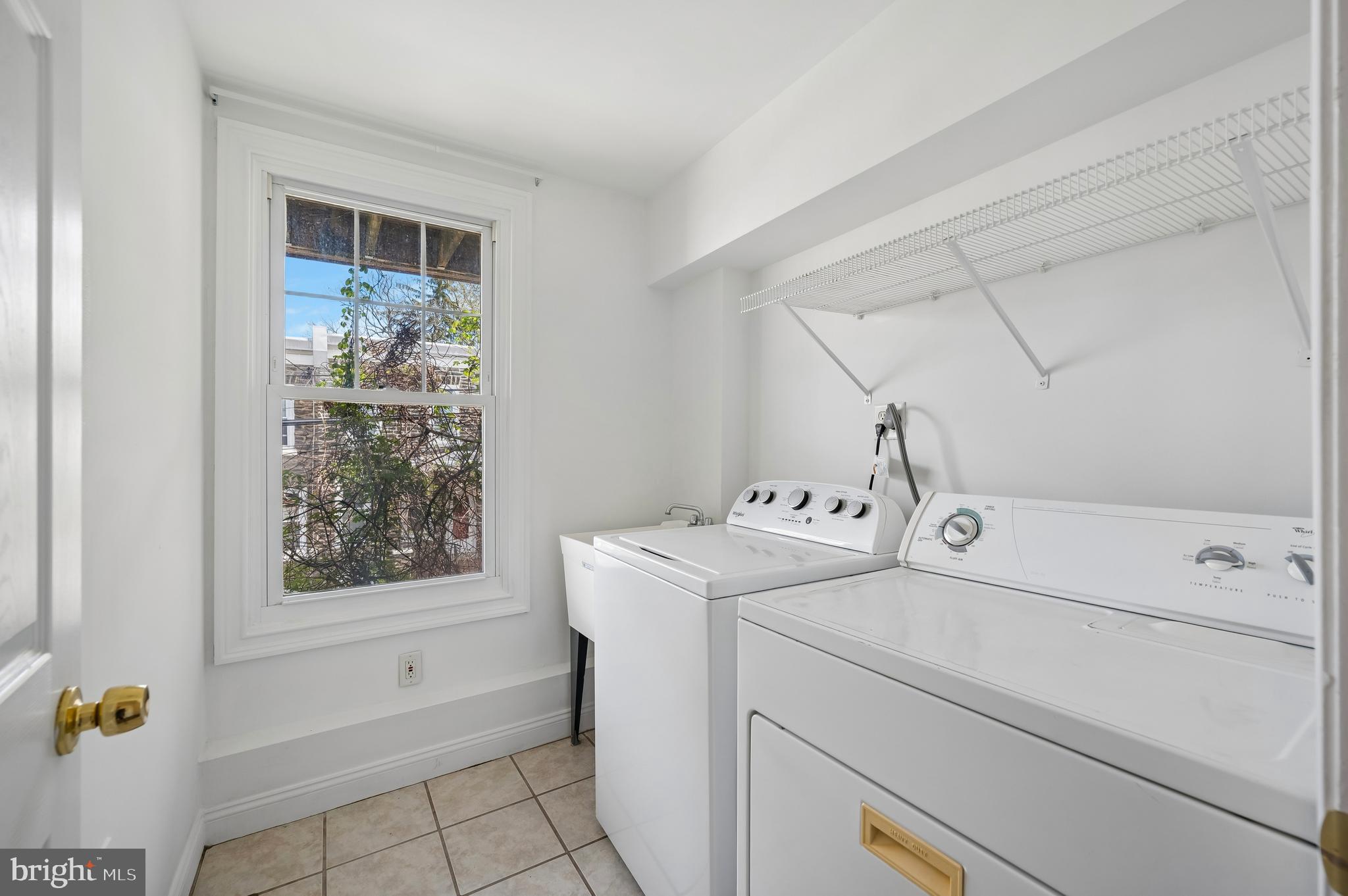 447 Dupont Street Philadelphia, PA 19128 - Photo 15 of 24