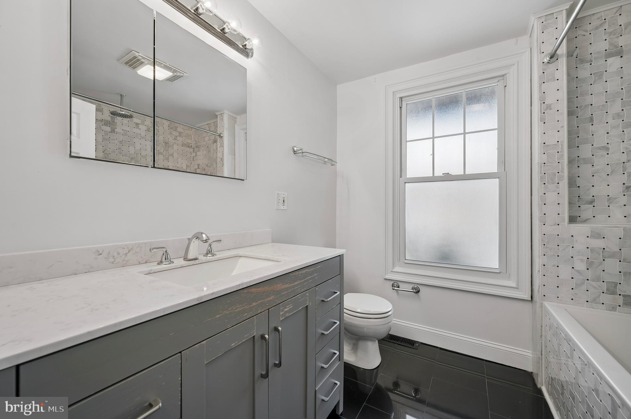 447 Dupont Street Philadelphia, PA 19128 - Photo 17 of 24