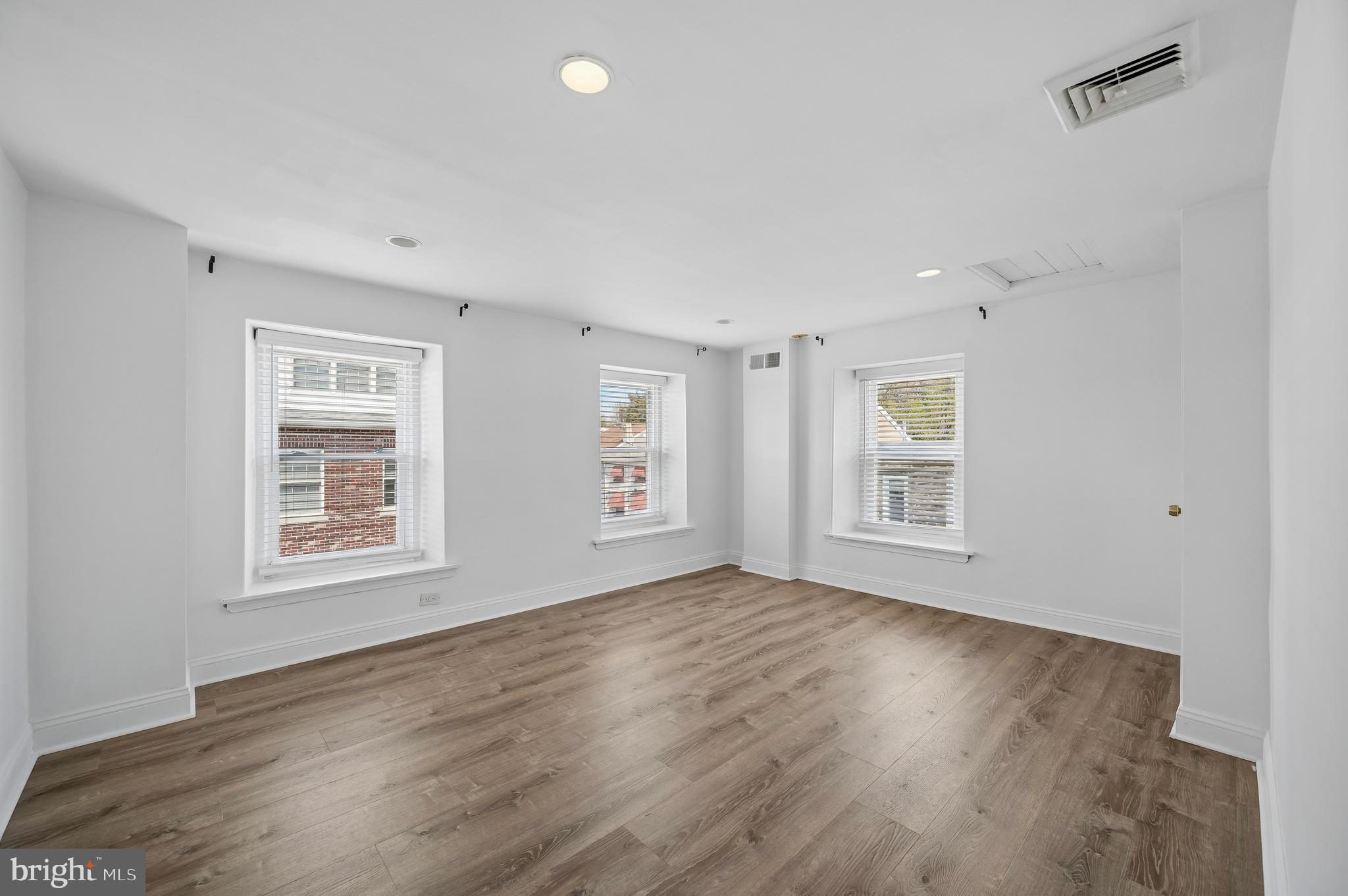 447 Dupont Street Philadelphia, PA 19128 - Photo 18 of 24