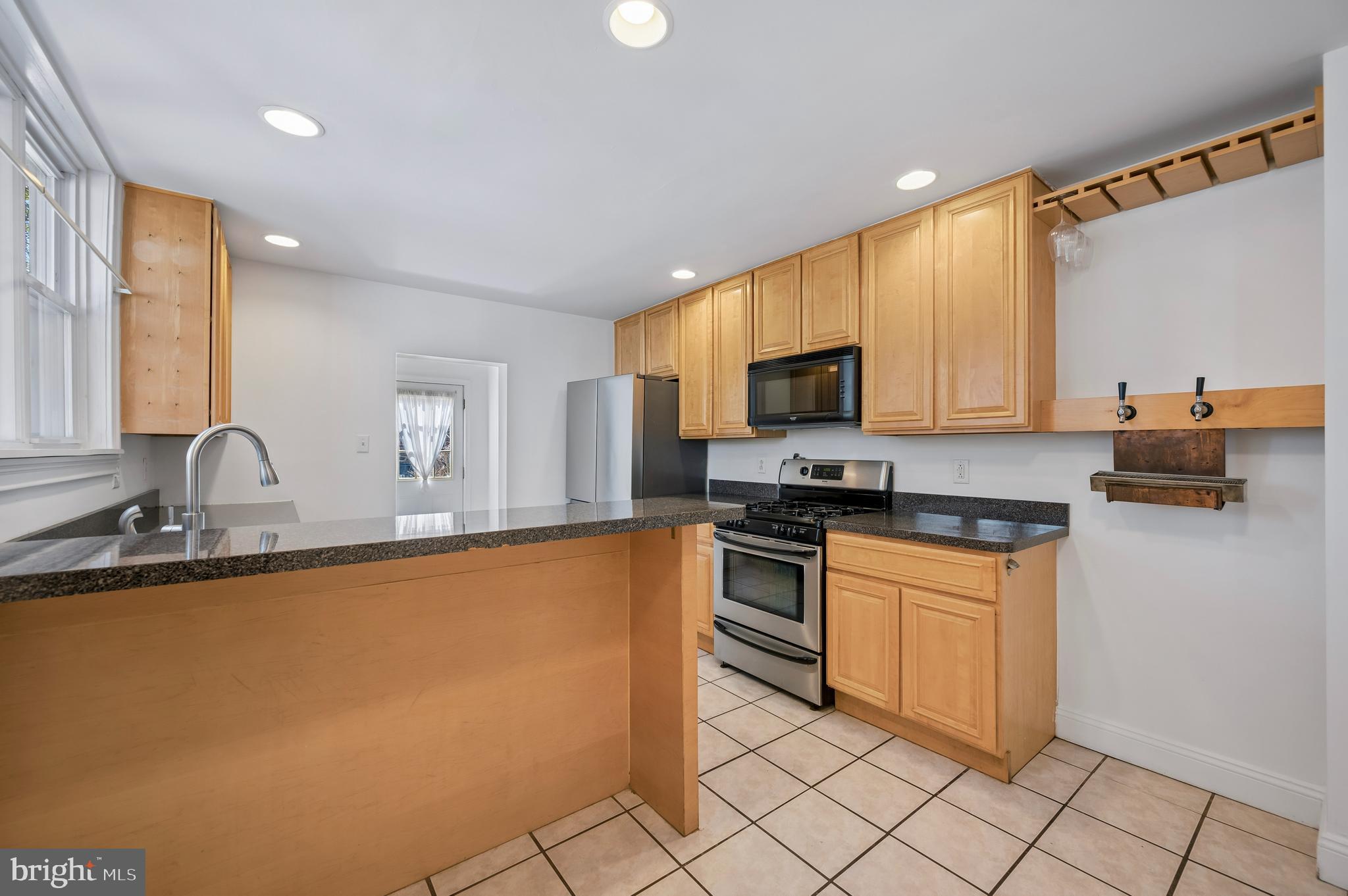 447 Dupont Street Philadelphia, PA 19128 - Photo 9 of 24