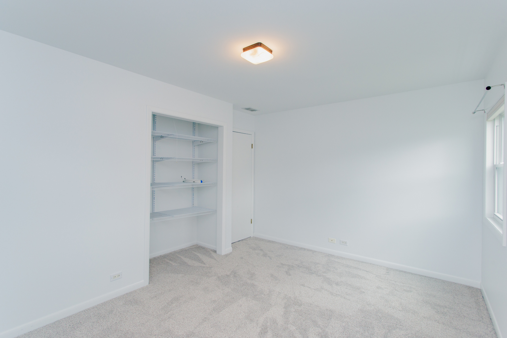 360 Yarmouth Road Elk Grove Village, IL 60007 - Photo 15 of 20