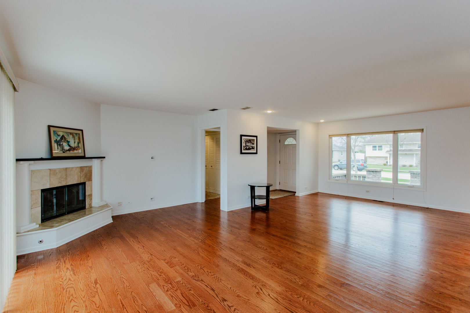 360 Yarmouth Road Elk Grove Village, IL 60007 - Photo 4 of 20