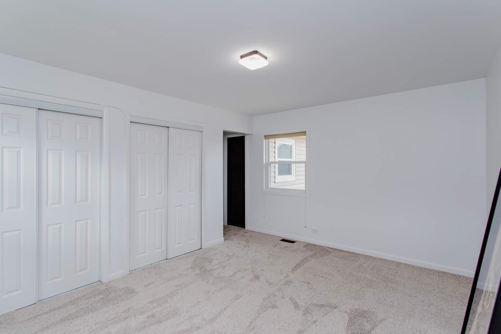 360 Yarmouth Road Elk Grove Village, IL 60007 - Photo 10 of 20