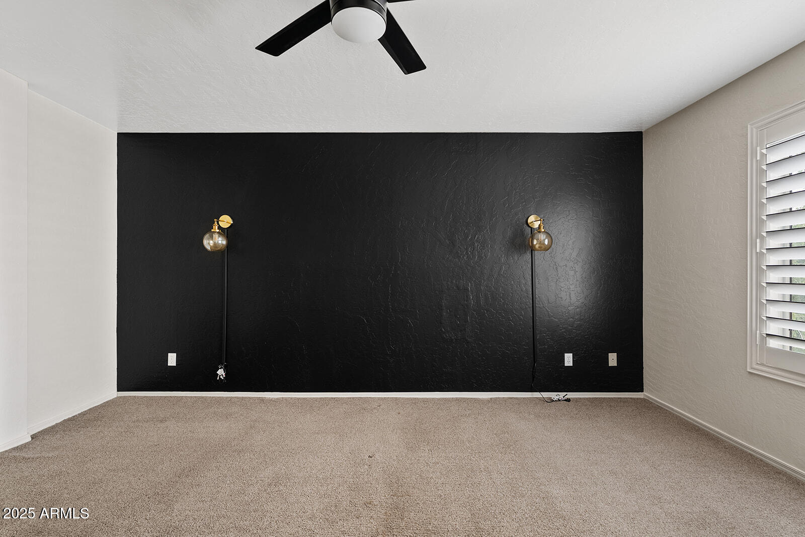 861 West Shellfish Drive Gilbert, AZ 85233 - Photo 17 of 32 a view of an empty room with a window